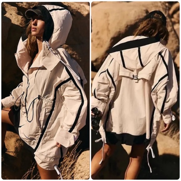 FP Movement by Free People Jackets & Blazers - NEW Size M/L Free People FP Movement Peace Out Backpack Parachute Parka Jacket
